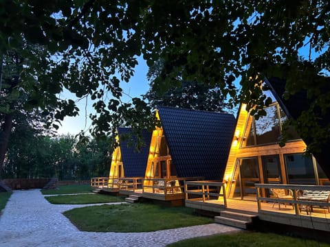 Natural landscape, Garden, Hot Tub, Sauna, Garden view, Swimming pool