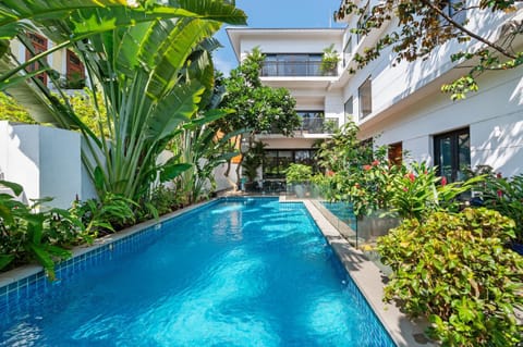Property building, Spring, Day, Garden, Garden view, Pool view, Swimming pool