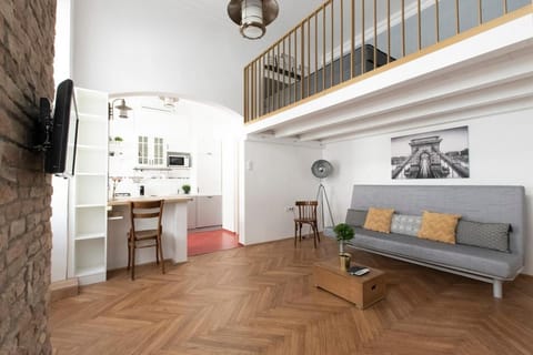 Kitchen or kitchenette, Living room