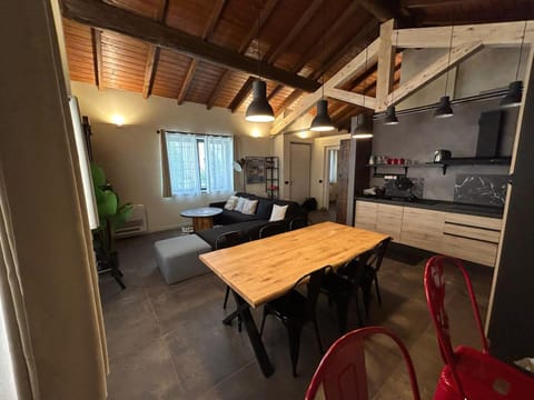 Living room, Dining area