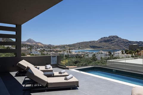 Day, View (from property/room), Balcony/Terrace, Mountain view, Pool view, Swimming pool, sunbed