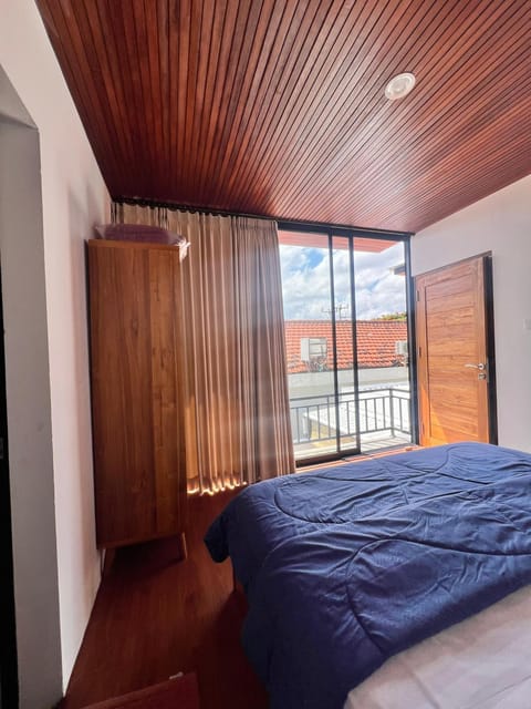 Oemah Ozzy Villa 2 Bedroom With Privat Pool Bed and Breakfast in Kuta