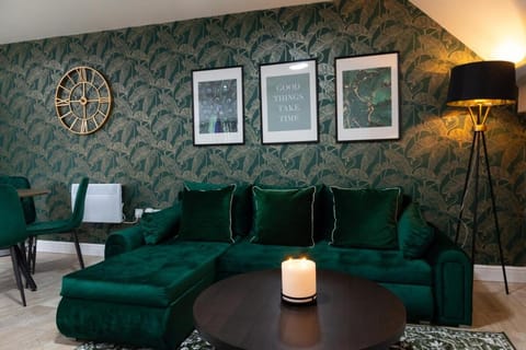 Velvet Luxe Retreat Opposite Stadium Apartment in Cardiff