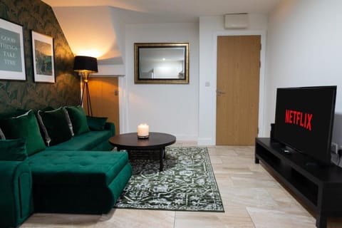 Velvet Luxe Retreat Opposite Stadium Apartment in Cardiff