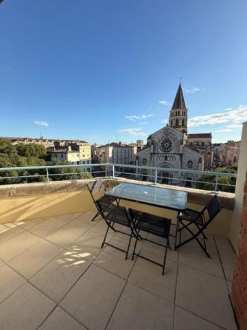 Patio, City view