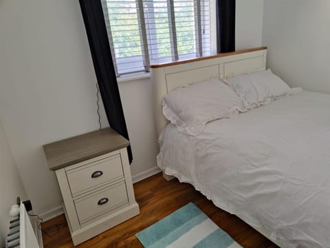 Barnsley cozy home House in Borough of Barnsley