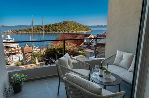 Day, Natural landscape, View (from property/room), Balcony/Terrace, Seating area, Sea view