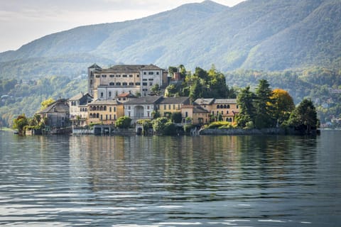 Penthouse Orta Imagine the Lake Villa in Orta San Giulio