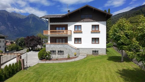 Mountain Garden Apartments Abete Apartment in Province of Brescia