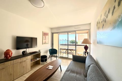 Astrella - vue mer Apartment in French Riviera