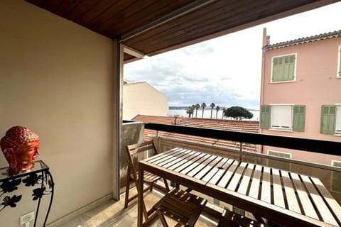 Astrella - vue mer Apartment in French Riviera