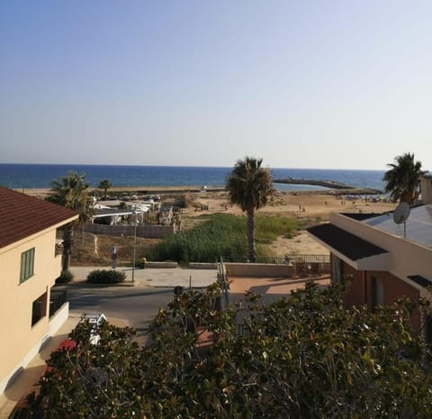 Natural landscape, Balcony/Terrace, Beach, Sea view