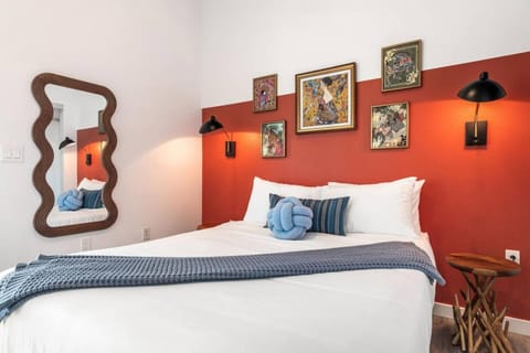 Skyline Haven Near Dodger Stadium with Views Apartment in Echo Park