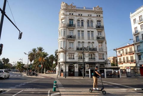Property building, Facade/entrance