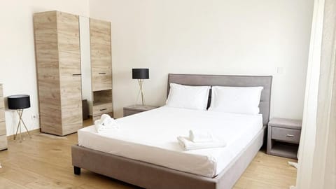 Bed, Photo of the whole room, Bedroom, towels, wardrobe