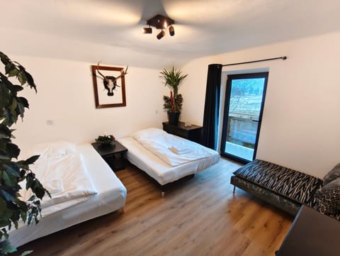 Bed, Living room, Photo of the whole room, Bedroom