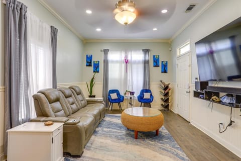 Family Home with Fenced Backyard in New Orleans! House in Ninth Ward