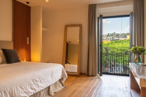Bed, View (from property/room), Balcony/Terrace, Photo of the whole room, Bedroom