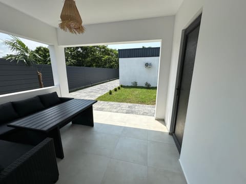 Seating area, Garden view