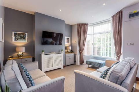 Lovely 3 Bedroom Home in South Shields by Beach House in North Shields