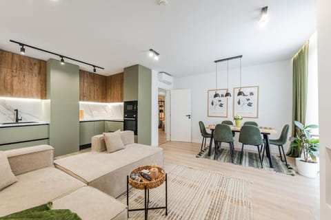 Kitchen or kitchenette, Living room, Seating area, Dining area