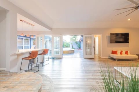 Patio, Living room, Entertainment, Inner courtyard view