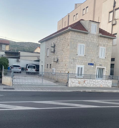 3 bedroom apartment - Villa Marija - Trogir Center Apartment in Trogir