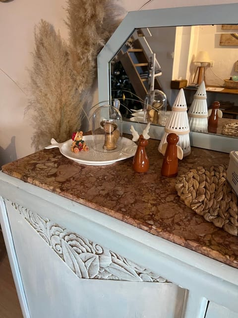 Joli cocon sous les toits au cœur de Vence et sa charmante terrasse tropezienne Apartment in Vence