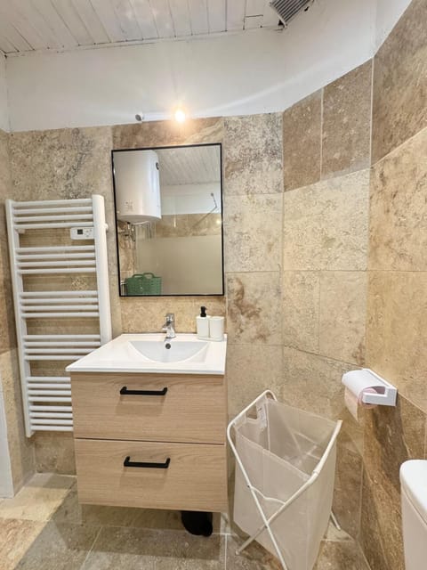 Magnifique studio centre historique n4 Apartment in Villeneuve-lès-Avignon