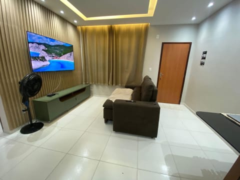Communal lounge/ TV room, TV and multimedia, Living room, Seating area, Evening entertainment