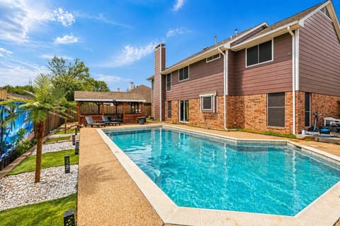 Patio, Garden, Seating area, Swimming pool