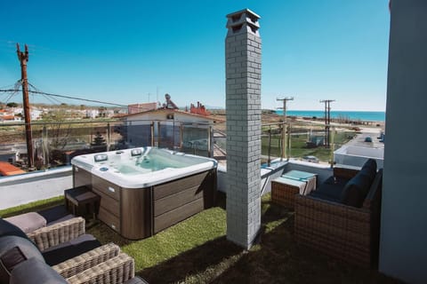 Day, Hot Tub, View (from property/room), Balcony/Terrace