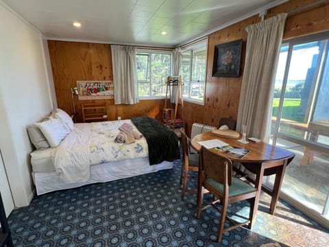 Bed, Dining area, Bedroom