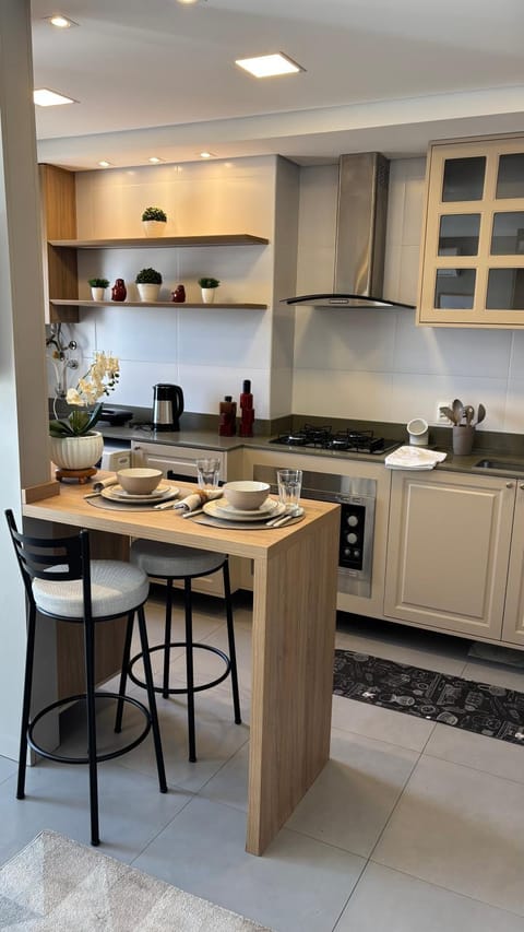 Kitchen or kitchenette, Dining area, stove