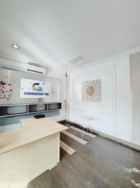 Lobby or reception, air conditioner