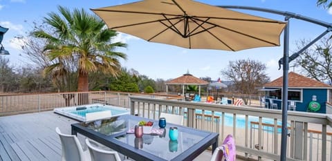 Scenic 5-Acre Retreat with Hot Tub Pool & Game Room House in Rio Grande