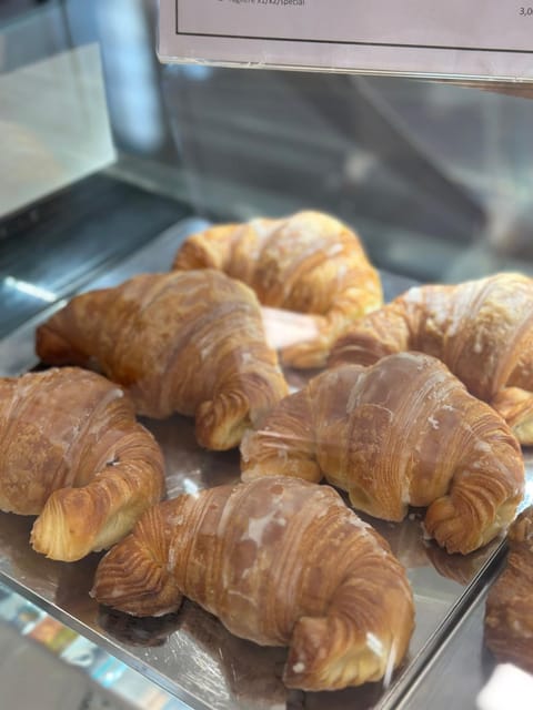 Food and drinks, Food, Breakfast, Continental breakfast