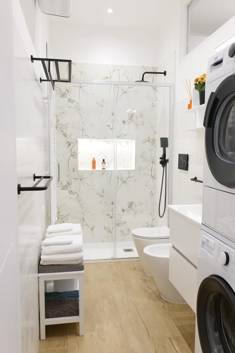 Shower, Bathroom, towels, washing machine, dryer