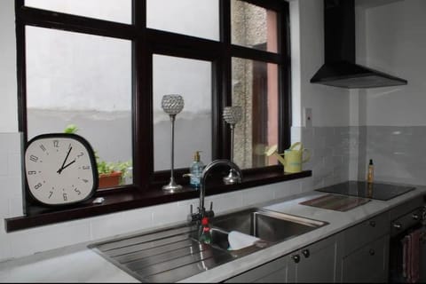 Limewood Townhouse House in Londonderry