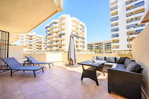 Spring, Day, Balcony/Terrace, Seating area, internet, internet, sunbed