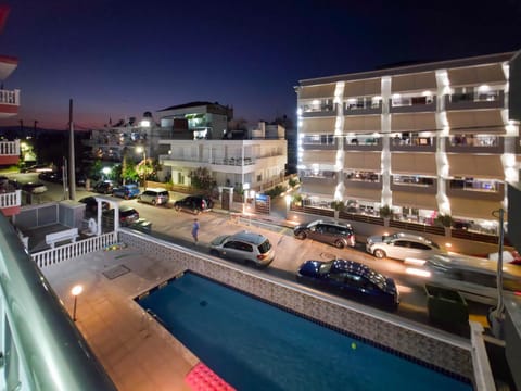 Property building, View (from property/room), Balcony/Terrace, Pool view, Swimming pool