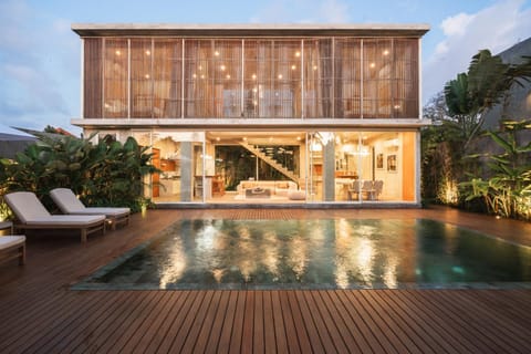 Property building, Pool view, Swimming pool, sunbed
