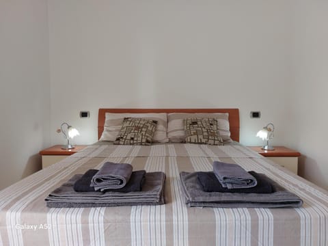 LotusNest - Casa Privata - Letto Matrimoniale, Parcheggio, Treno Apartment in Veneto