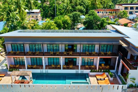 Property building, Pool view, sunbed
