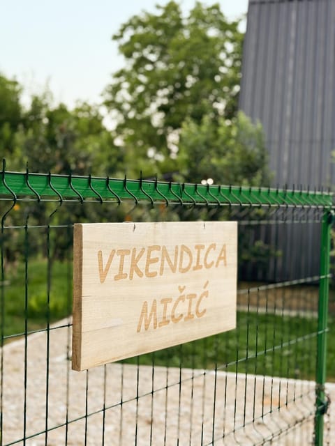 Vikendica MIČIĆ House in Novi Sad