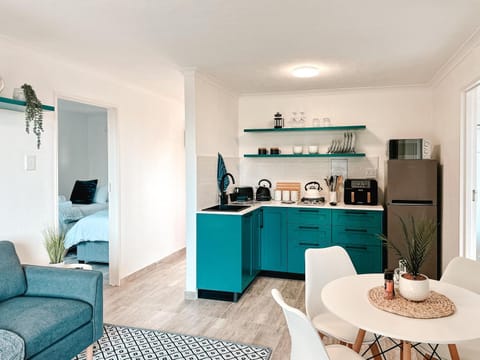 Kitchen or kitchenette, kitchen, kitchen