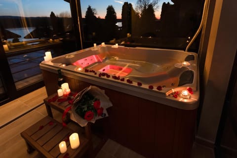Night, Natural landscape, Hot Tub