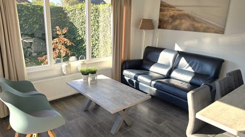 Hello Zeeland - Vakantiewoning Mariekerkseweg 1 House in Zeeland, Netherlands