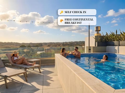 Day, People, Swimming pool