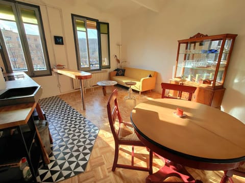 Living room, Dining area